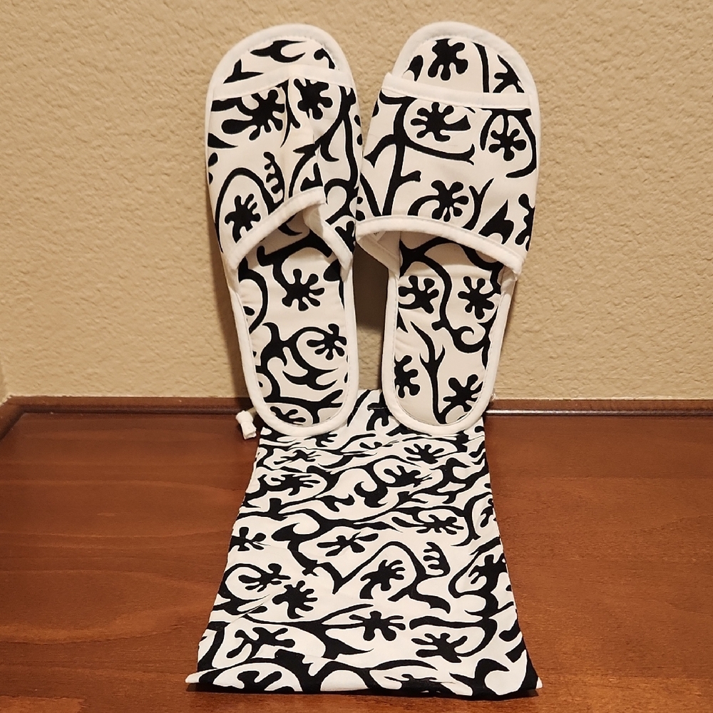White & Black Patterned Slippers with Matching Bag